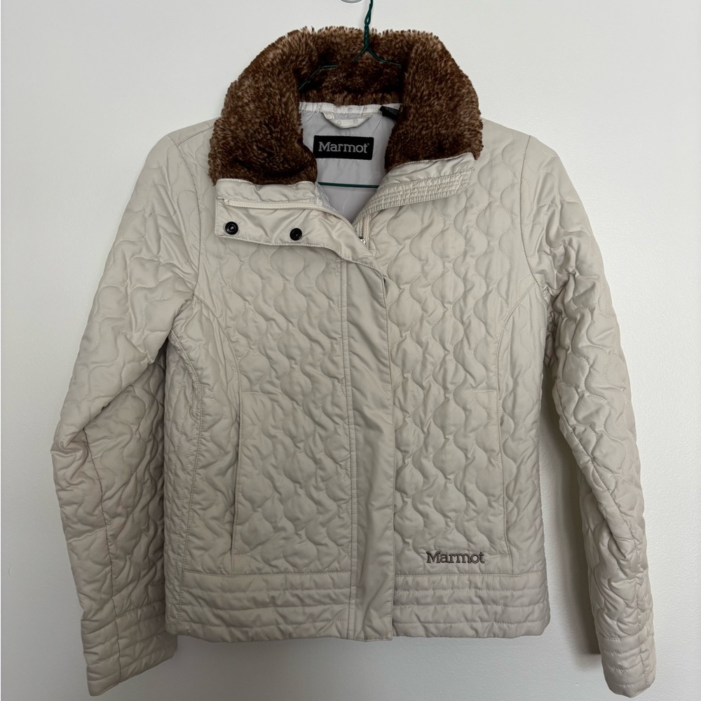 Marmot Women's Quilted Cream Jacket with Brown Collar